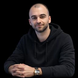 Антон Евсеев — основатель SynthIQ Agency, эксперт по AI-агентам